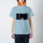 ハナイトのガーターベルト Regular Fit T-Shirt