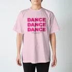 Écrin De SimoneのDANCE IS RESISTANCE（ダンスは抵抗)・PINK Regular Fit T-Shirt