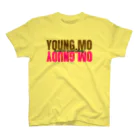 young.moのMIROR WHITE Regular Fit T-Shirt