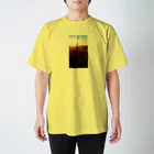 Trifolium repensの草むらの入り口 Regular Fit T-Shirt