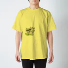 冬虫夏草洋品店&トッキータ.の茅ヶ崎在住のサーファー猫 スタンダードTシャツ