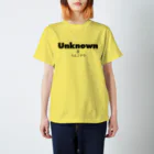 Hayarikotoba 見るだけでおもしろいグッズのUnknownはうんこなうと読むのではない おもしろTシャツグッズ Regular Fit T-Shirt