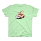 働きたくないのうさぎカーを運転するうさぎ スタンダードTシャツ