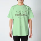 コンドル・シルバ -condor silva-のYang（陽）--mindfulness Regular Fit T-Shirt