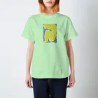 マキコエビナのクリームイエロー Regular Fit T-Shirt