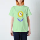 NIKORASU GOのフラワーデザイン「黄色の花」 Regular Fit T-Shirt