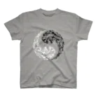 Ａ’ｚｗｏｒｋＳの合わせ二つ髑髏 黒白（オリジナル家紋シリーズ） Regular Fit T-Shirt