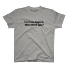 ユニークリー・シングスの下界を旅行中のアスガルドの民用 Regular Fit T-Shirt