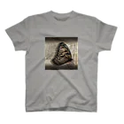 MOTU_DesignのSwallowtail butterfly  アゲハチョウ Regular Fit T-Shirt