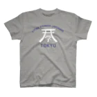 一般社団法人ALFITのLFJT - Design original - Torii blanc + Lettres bleues Regular Fit T-Shirt