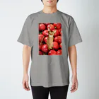 Akijiのアビにゃんとサクランボ Regular Fit T-Shirt