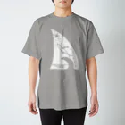 藻っくんSTOREのトビウオ白（裏文字） Regular Fit T-Shirt