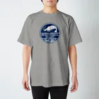 toriのおみせのえびしょなるぷれー(こんいろ) Regular Fit T-Shirt