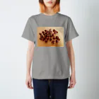 madein38の♪この実何の実木になる桧の実 Regular Fit T-Shirt