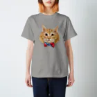 クリオネ制作室の茶色いフワフワ猫 Regular Fit T-Shirt