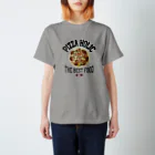 メシテロタイプ（飯テロTシャツブランド）のミックスピザ（ビンテージ風） Regular Fit T-Shirt