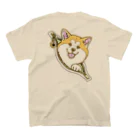 春風工房のチャックから秋田犬 Regular Fit T-Shirtの裏面