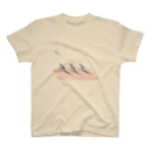 白い壁のlarvaloach-desert スタンダードTシャツ