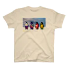 さむろのmemory penguins (beach) スタンダードTシャツ