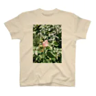 asagi's shopの一輪の薔薇 Regular Fit T-Shirt