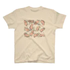 みそ缶のお部屋の散らばるハダカデバネズミ Regular Fit T-Shirt