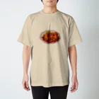 メシテロタイプ（飯テロTシャツブランド）のエビチリ（虾辣椒） Regular Fit T-Shirt