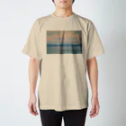 ｻﾝｼｮｸ.の淡い Regular Fit T-Shirt