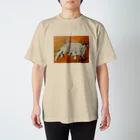 Yoshico-1655の幸せな夢をみる仔猫たち・油絵 Regular Fit T-Shirt