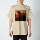 SHIMSHIMPANのもらったバラ Regular Fit T-Shirt