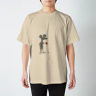 しあわせねずみのちょっと小粋なねずみ君の水やり Regular Fit T-Shirt