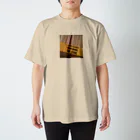 usagiの生きているうちから天国や極楽のような楽園に住む スタンダードTシャツ