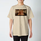 39 近未来の遠くのうさぎ Regular Fit T-Shirt