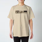 zakkaya 雑貨屋 孵 kaeruの整列する山羊 スタンダードTシャツ