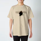 待兼山カオス製作所の『アンティークな黒猫』柄 Regular Fit T-Shirt