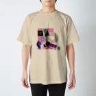 momo_emiのmomo_emi MOMOの背中にはハートが、レコード・カセットテープ♪ Regular Fit T-Shirt