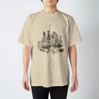 とある三匹の猫の飲んでるよ Regular Fit T-Shirt