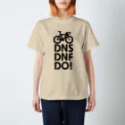 茶玄豆麦商店 with Bongole cycling TeamのDNS DNF DO! Regular Fit T-Shirt