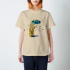Ynynyn0710のシロクマと傘とサカナ Regular Fit T-Shirt