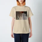 1234のベッド Regular Fit T-Shirt