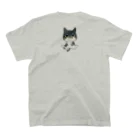 サバ白雑種猫のなめこちゃん屋のなめこちゃんTシャツ(肖像画/白黒) Regular Fit T-Shirtの裏面