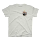 punchenoのレッサーパンダちゃんと蝶々 スタンダードTシャツ
