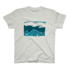 深夜の山奥のふゆのしろはうつくしい Regular Fit T-Shirt