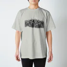 ごきげん山商店　の雪山 Regular Fit T-Shirt