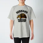 はやしりえのヘルマンさんカレッジロゴ文字黒 Regular Fit T-Shirt