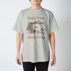 ユウィズのうさぎVSくま・バックドロップ（ピンクカラー） Regular Fit T-Shirt