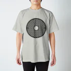 今村勇輔のマンホール02_nega黒 Regular Fit T-Shirt