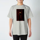 吉田のゆりの後ろ姿 Regular Fit T-Shirt