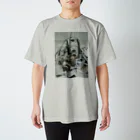 ラクトムーン（京ささら）のレンズ越しのスペキュレイティブ Regular Fit T-Shirt