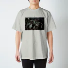 guu.の春待ち顔 Regular Fit T-Shirt