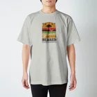 BEARGUNDYのさんきゅーせっと Regular Fit T-Shirt